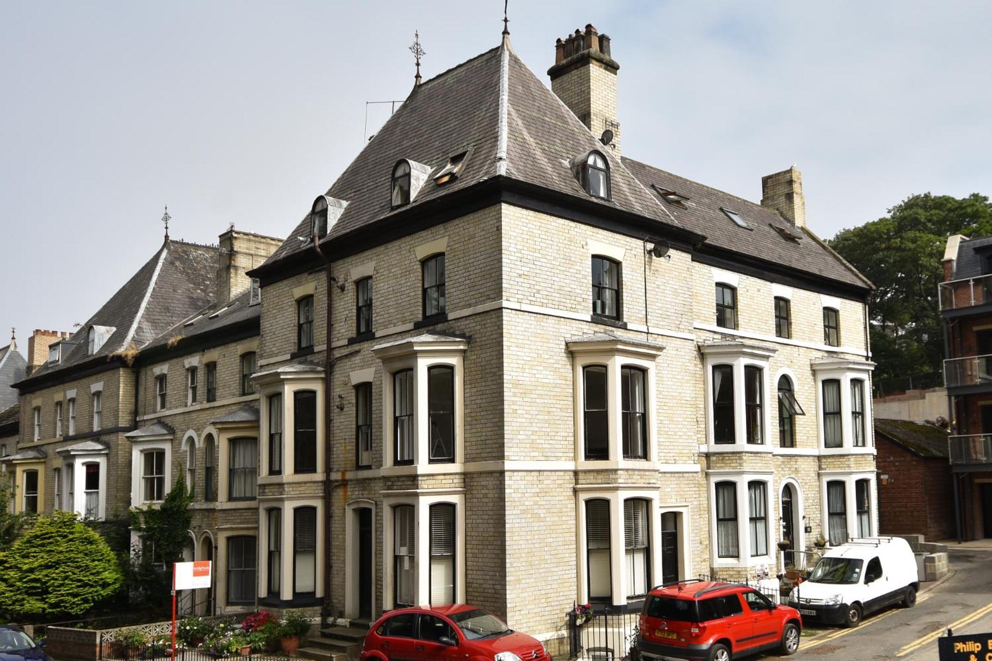 Central Park Place Whitby Bilik gambar